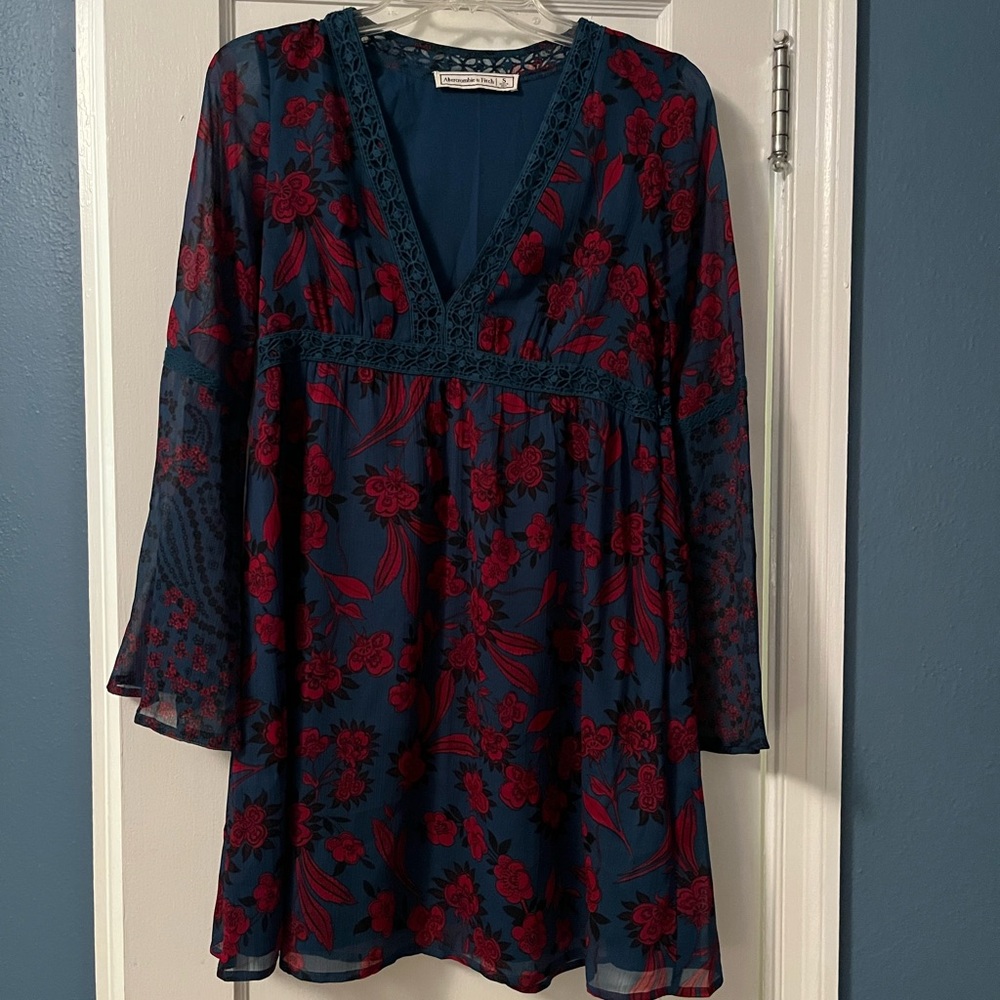 Abercrombie and Fitch dress size small